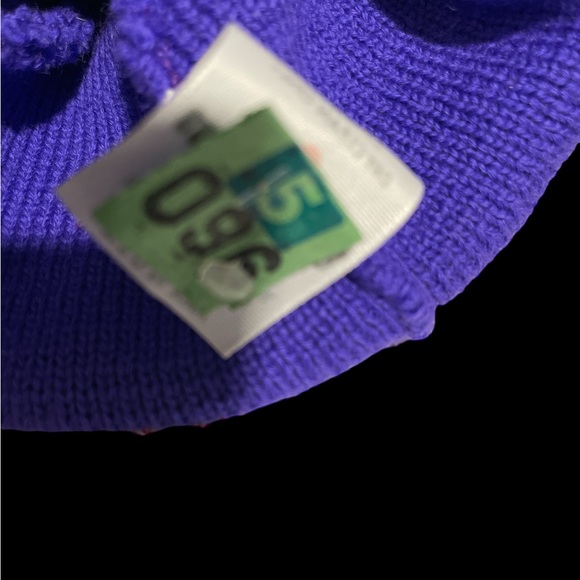 Wigwam pom hat - Picture 4 of 4